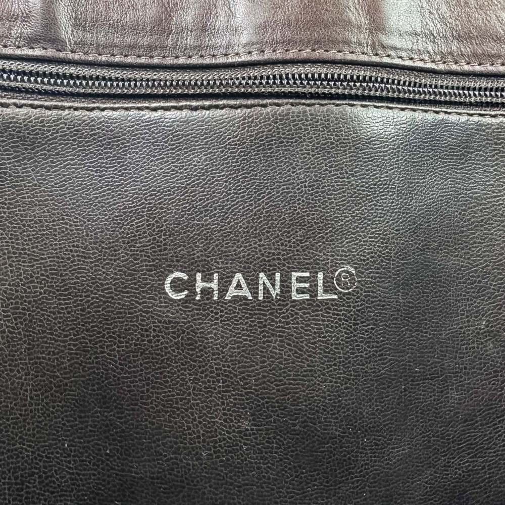 CHANEL Brown Leather Shoulder Bag - Picture 7 of 13
